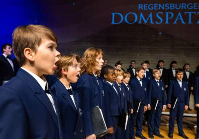 Adventskonzert mit den Regensburger Domspatzen Adventskonzert mit den Regensburger Domspatzen